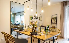 FeWo Ahrperle-modernes Apartment-Balkon-Kurviertel